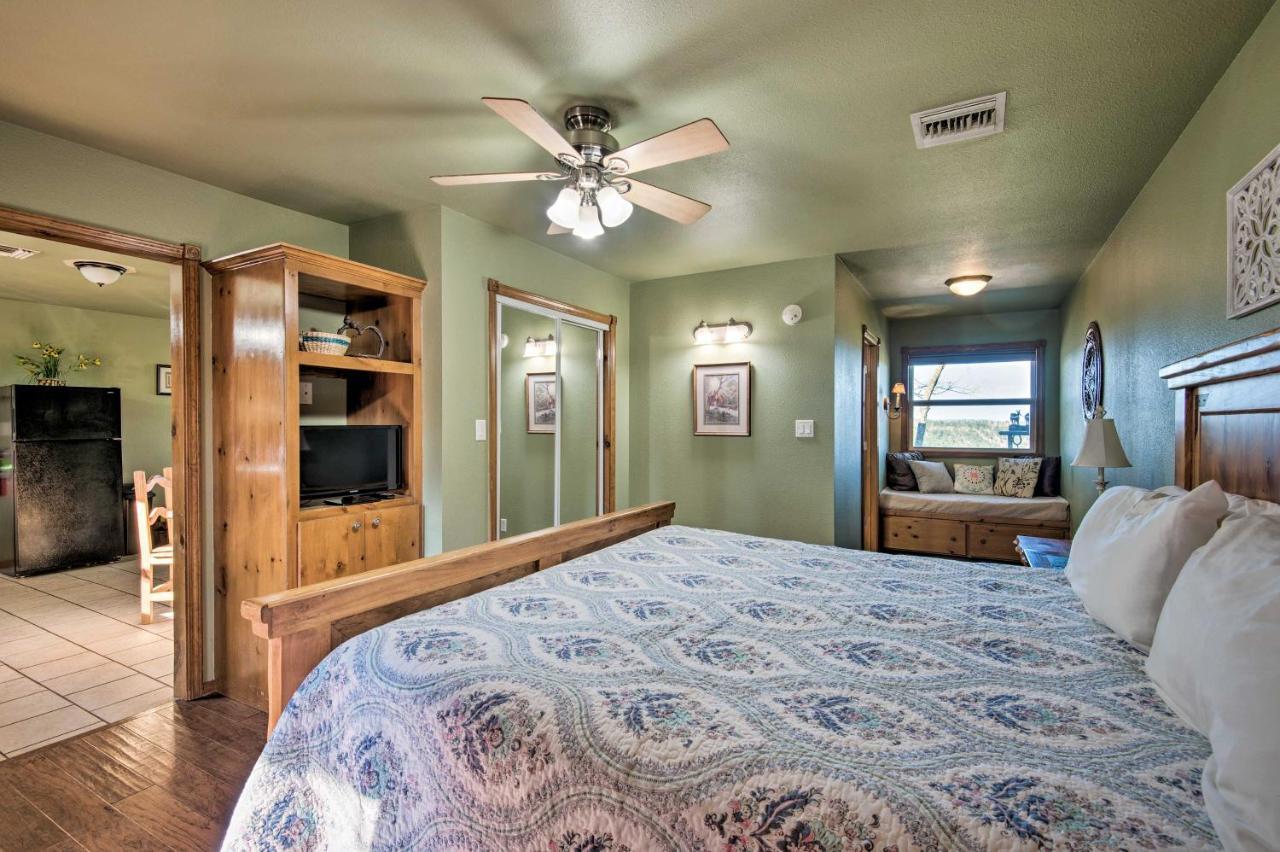 Broken Bow Cottage With Deck, Hot Tub And Fire Pit! 外观 照片